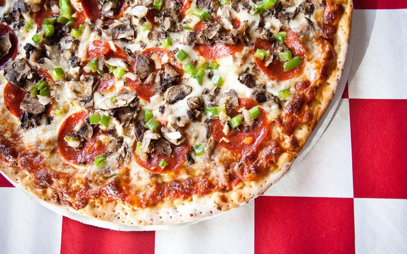 Tobin's Pizza - Get a $20 gift card to Tobin's Pizza for only $10!