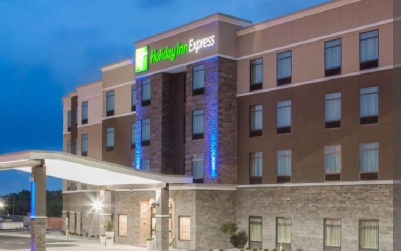 Holiday Inn Express Moline Airport - Overnight Stay in a Standard Room $140 value - $70