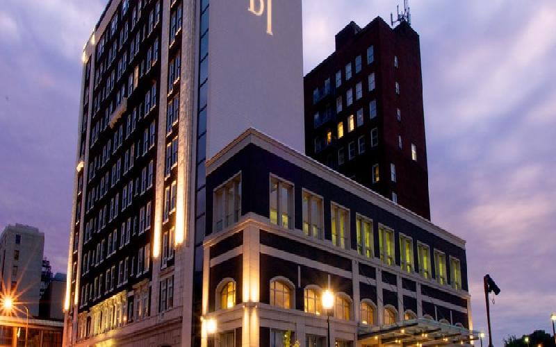 Hotel Blackhawk - Hotel Blackhawk Davenport Overnight Stay $300 Value for $150 (Standard Room)