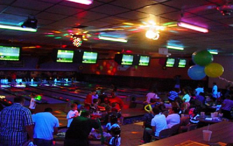Dothan Lanes - Rockin' Cosmic Bowling